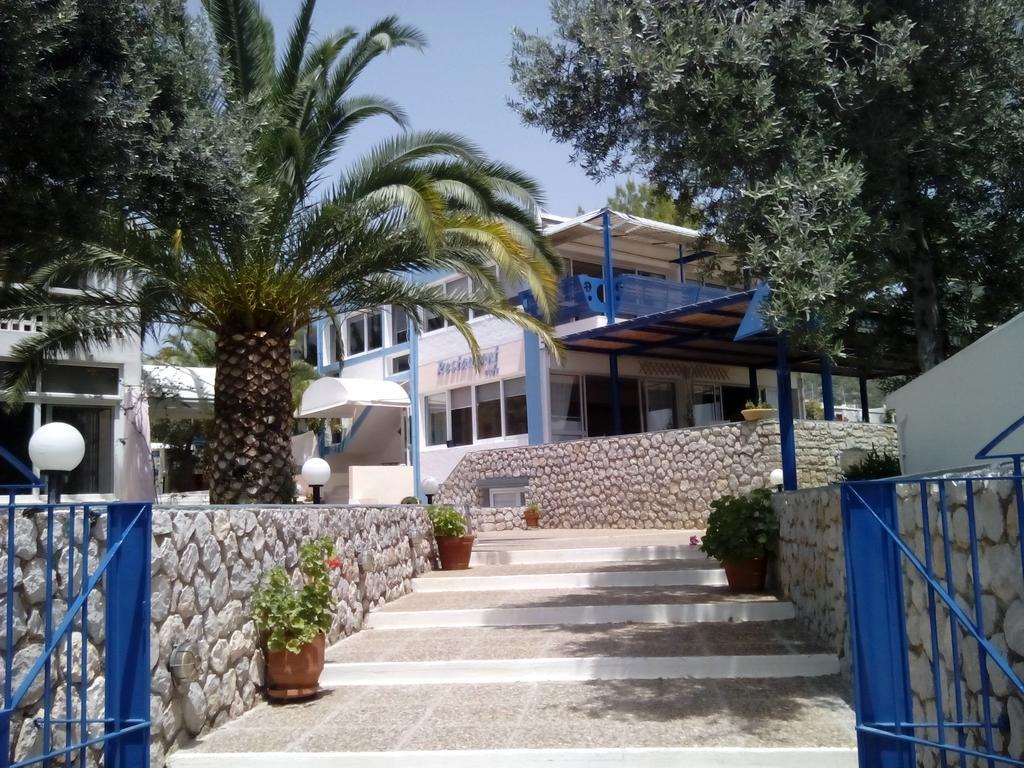 Hotel Margarita Corinth Dış mekan fotoğraf